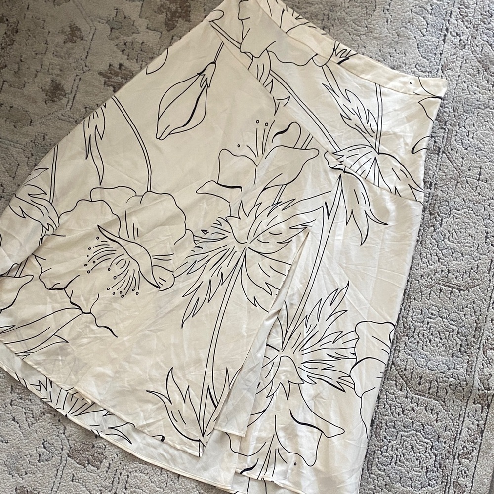 Floral Print Cream Skirt Banana Republic